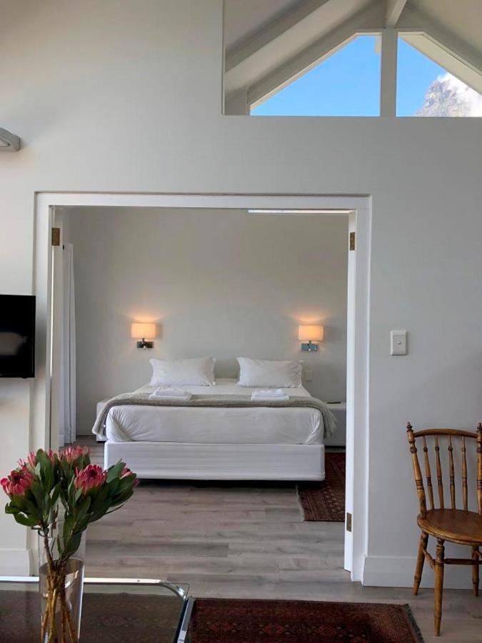 Camps Bay Loft With Stunning Mountain And Ocean Views Apartment Cape Town Ngoại thất bức ảnh