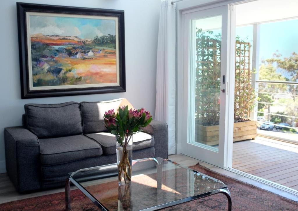 Camps Bay Loft With Stunning Mountain And Ocean Views Apartment Cape Town Ngoại thất bức ảnh